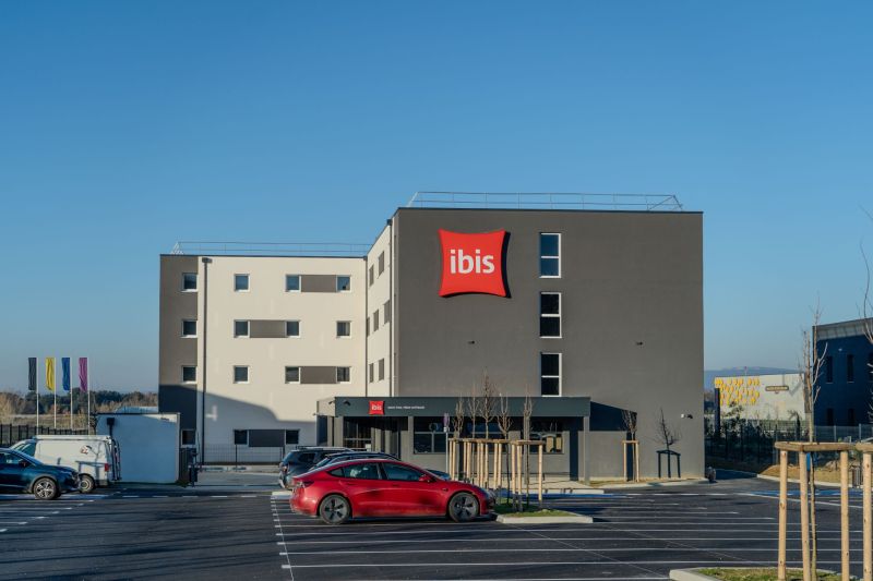 hotel ibis